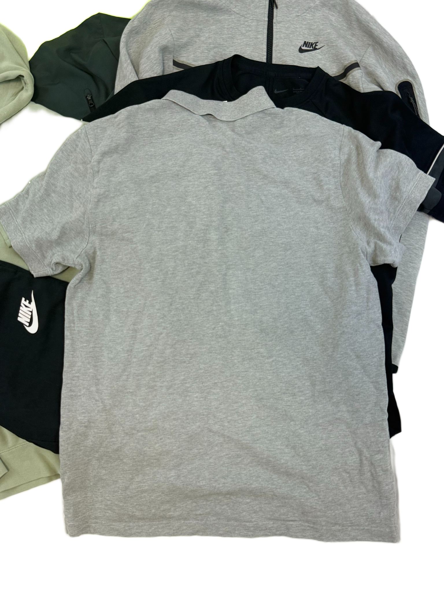 Lot 16 - Nike Sportswear Mixed Bundle for Resale - Image 3