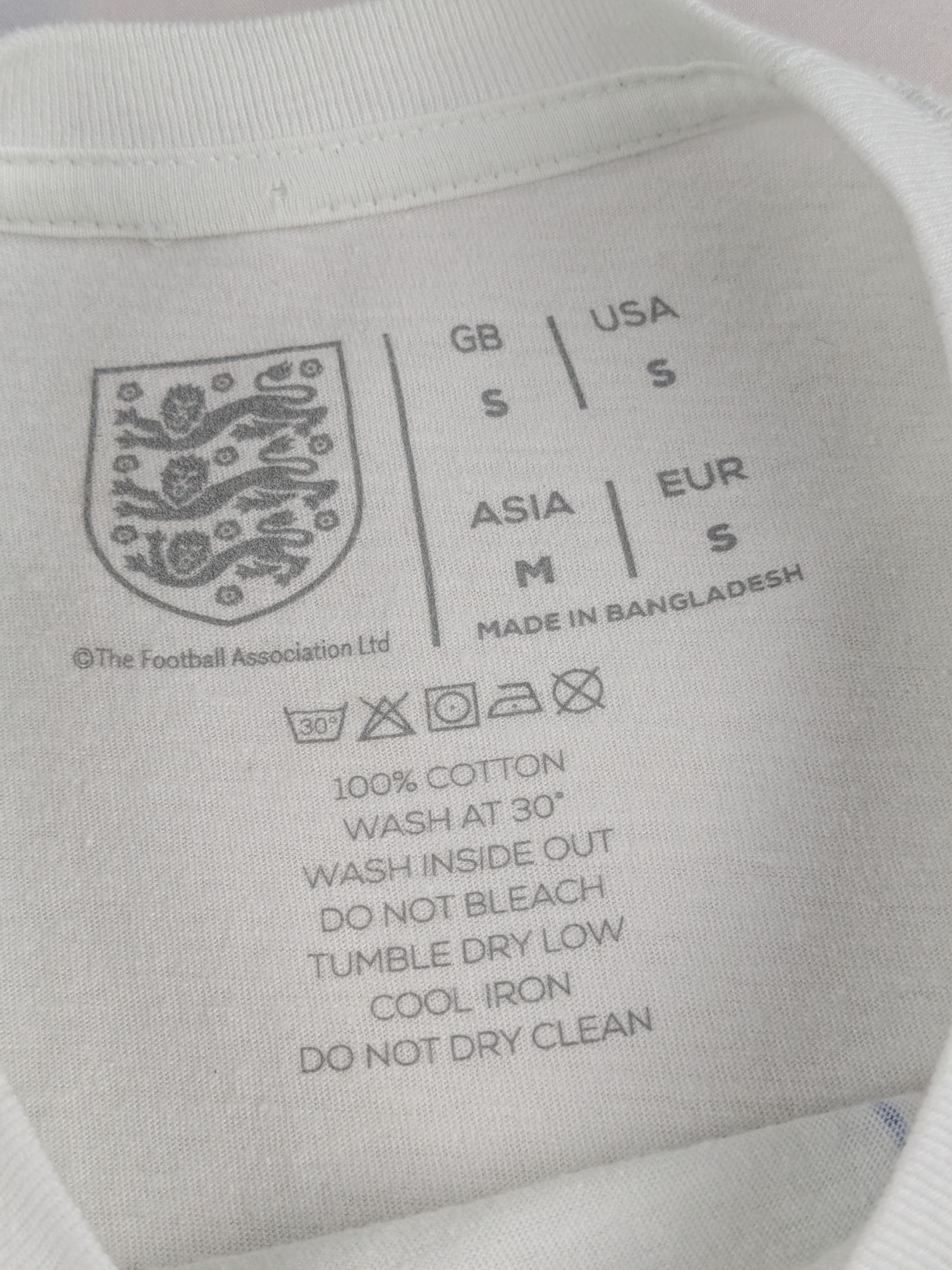 Lot 14 - Mixed Branded T-Shirt Bundle – Adidas, Vans, Superdry, Saltrock & England Reseller Lot - Image 6