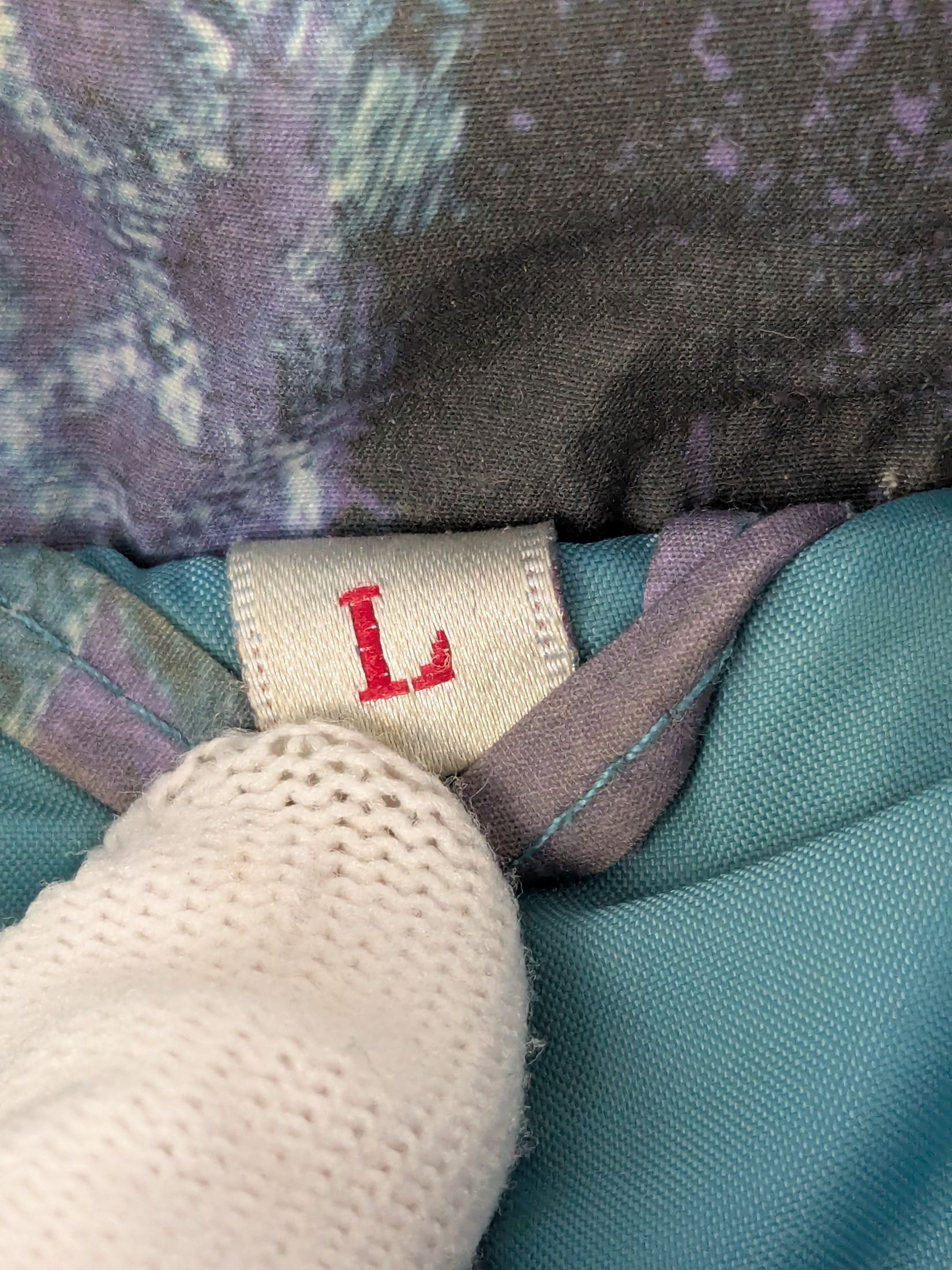 Lot 24 - Women’s & Unisex Designer Coat Bundle – Superdry, Cashmere Blend, Vintage & Branded Reseller Lot x5 - Image 9