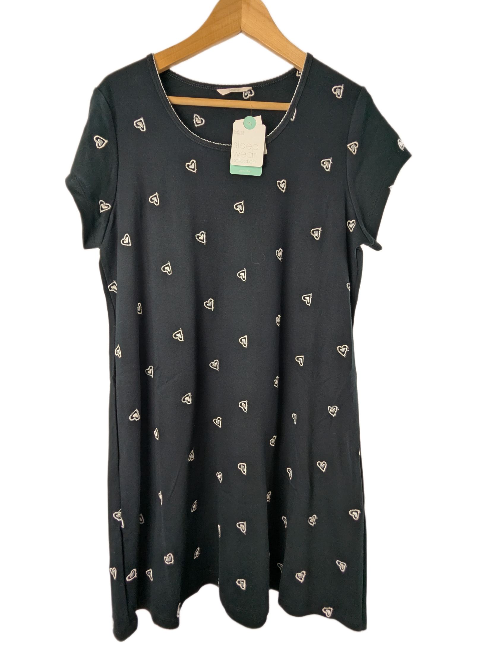 Lot 32 - BNWT Women’s & Unisex Bundle – Brodie, M&S, Threadbare, Made in Italy Reseller Opportunity x5 - Image 4