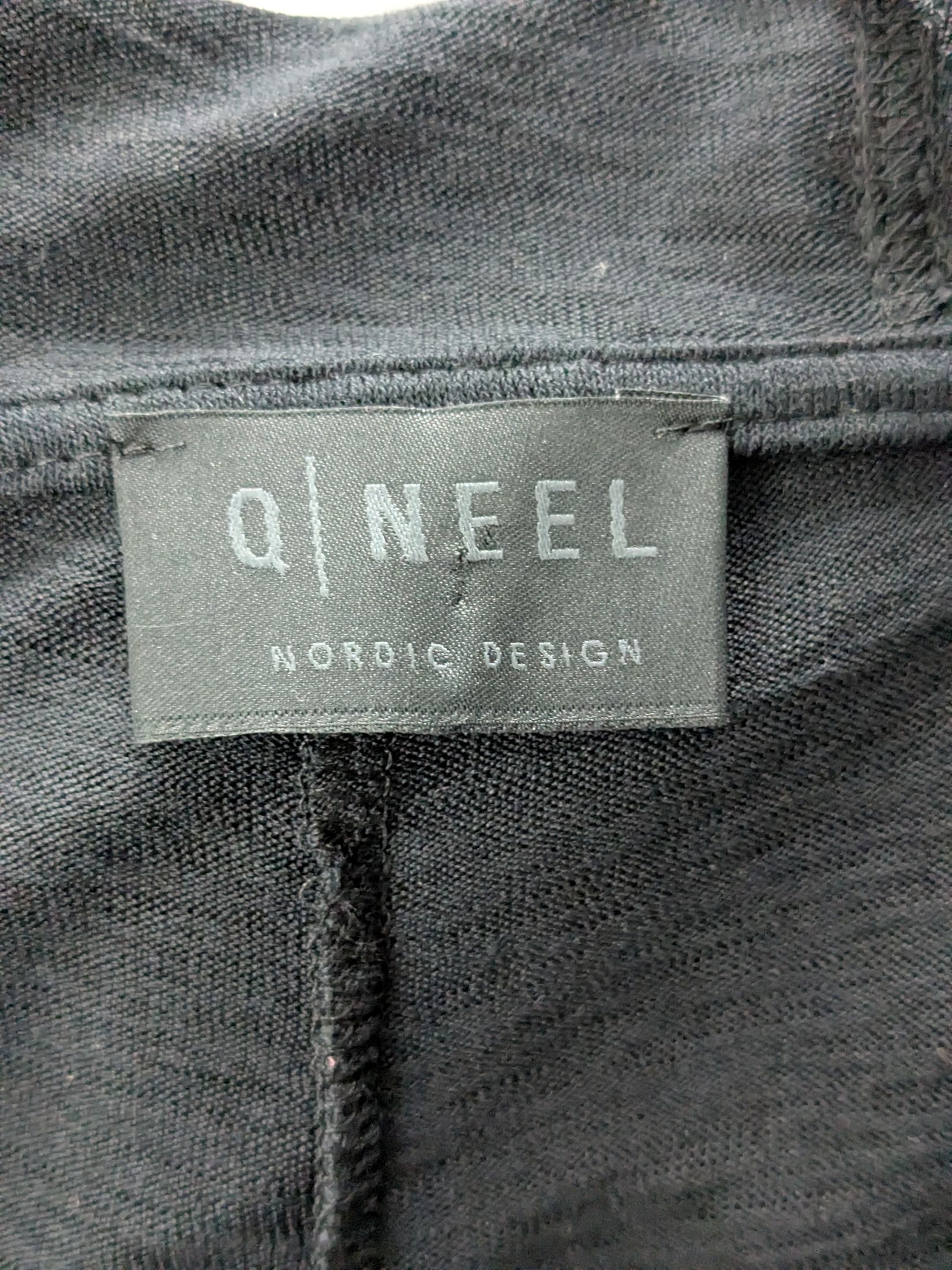 Lot 28 - Women’s Designer & Statement Top Bundle – Bob Mackie, Musto, Austin Reed, Q Neel Reseller Lot x5 - Image 3