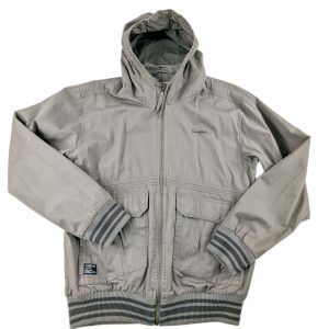 Lot 17 - Vintage 90s Quiksilver Jacket Size XXL – Retro Surfwear Streetwear Reseller Piece