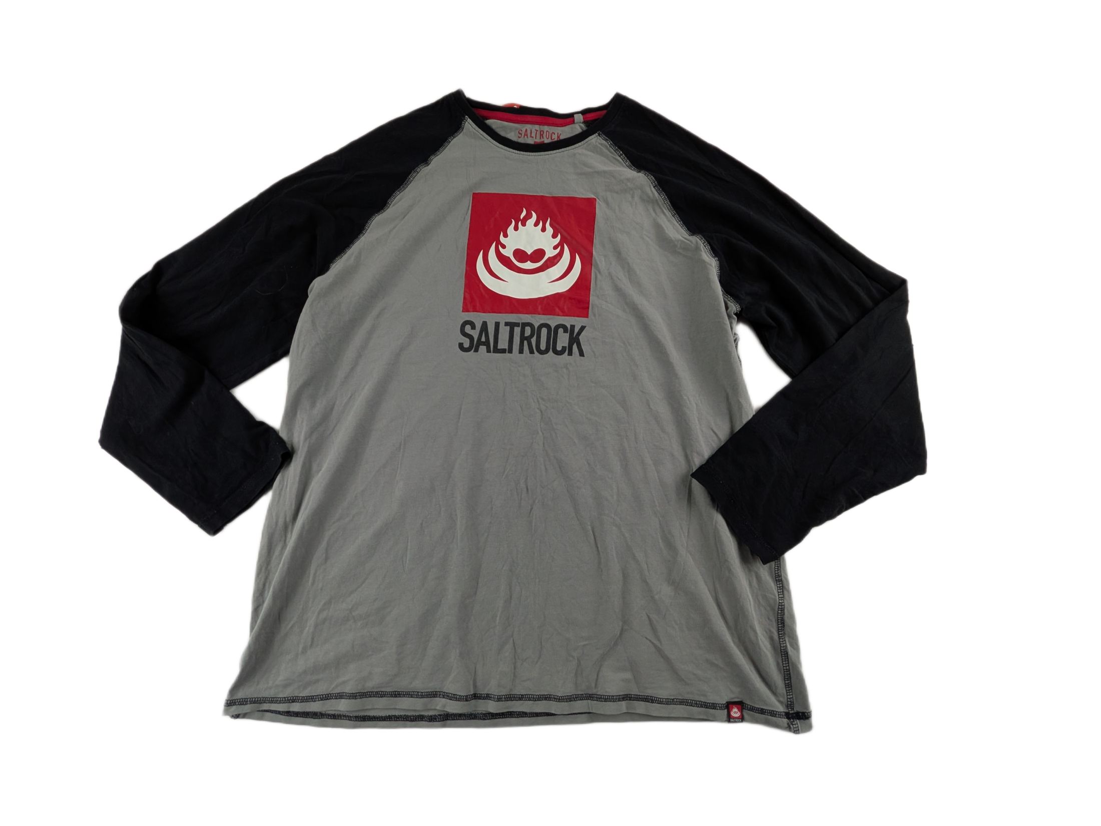 Lot 26 - Mixed Branded Casualwear Bundle – Disney Nightmare Before Christmas, Hoodrich Sweatshirt, Saltrock & North Coast Reseller Lot x4 - Image 6