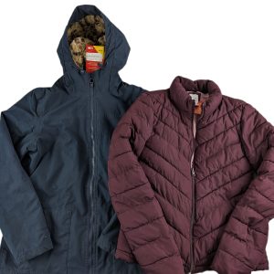 Lot 31 - Women’s Coat Bundle – GAP XS Jacket & Regatta Size 12 Outdoor Coat Reseller Lot x2